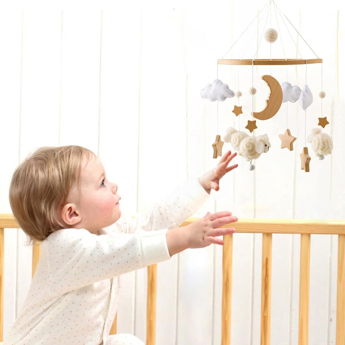 Mobiele babybedbel met sterren, maan en schapen voor meisjes - Hangend windspel voor babybed en kinderbed in grijs