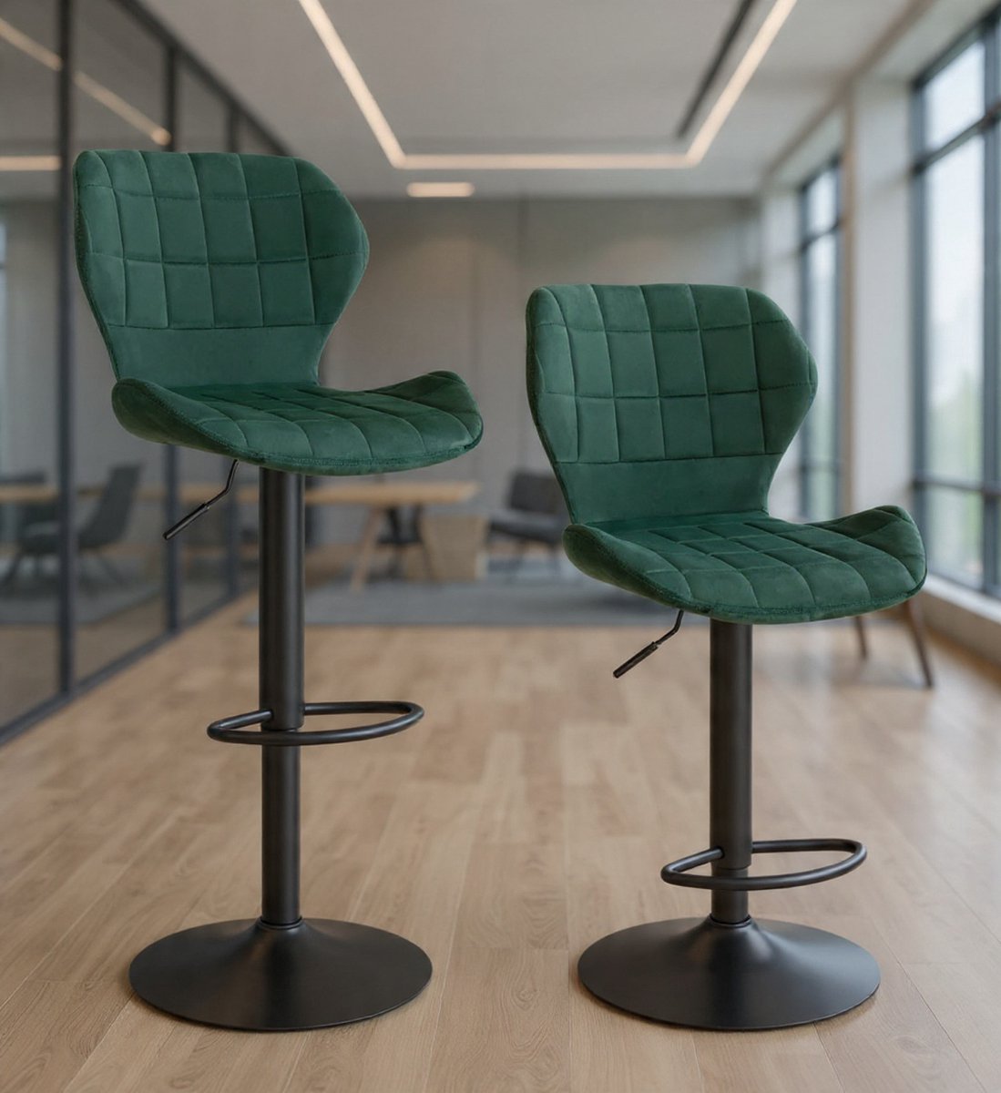 Luxe Donkergroene Barkrukken Set van 2 – Verstelbaar & 360° Draaibaar – Comfortabele Velvet Zitting met Rugleuning en Voetensteun – Moderne Keuken- en Barstoelen – Casa Serena – Afmetingen op aanvr...