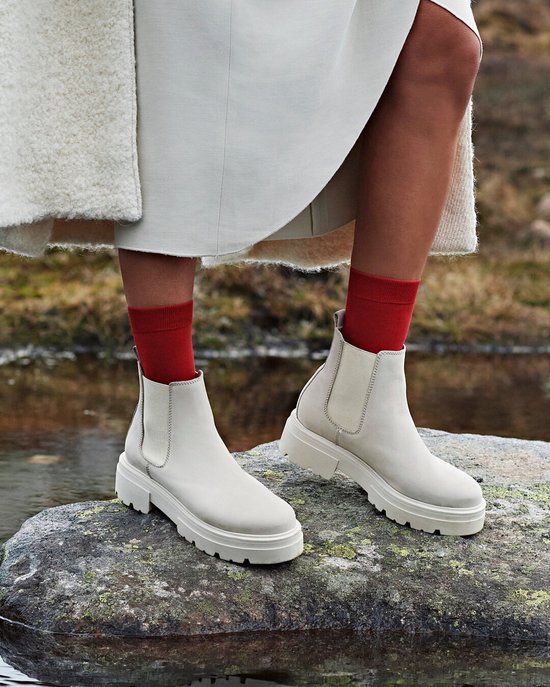 FALKE ClimaWool Renforcé Sans Motif Respirant Chaud Sec Écologique Élégant Durable Lyocell Laine Vierge Rouge Femmes Chaussettes - Taille 37-38