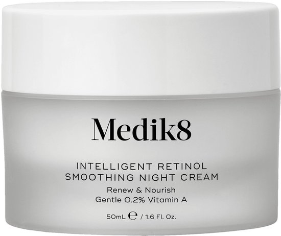 Medik8 Intelligent Retinol Gladmakende Nachtcrème 50