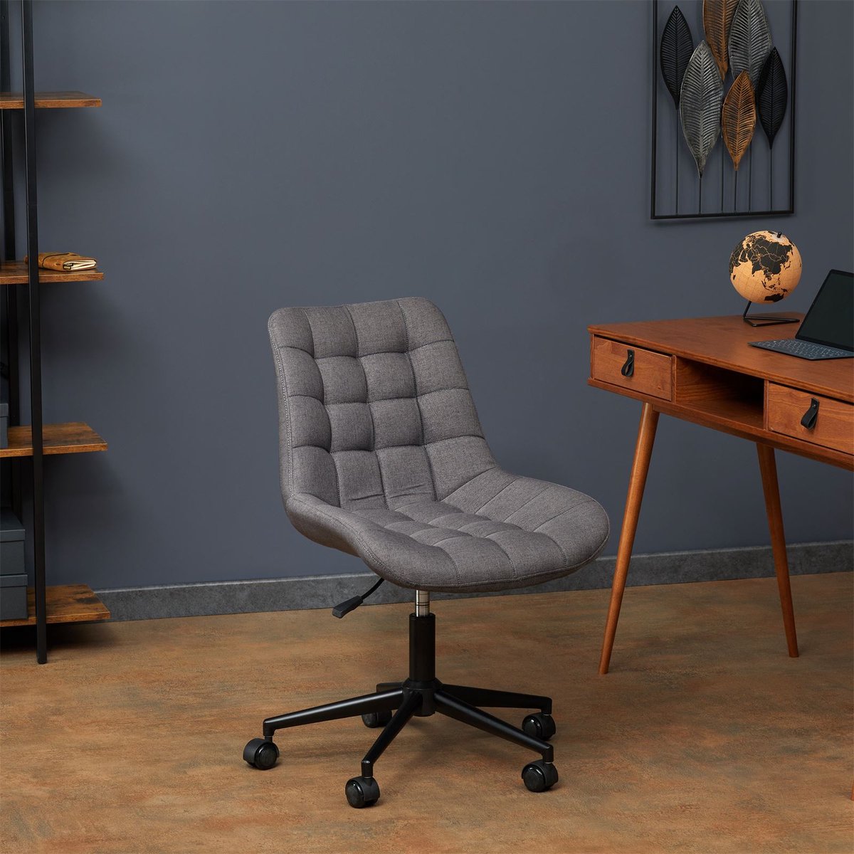Moderne draaistoel TALIA met bekleding van zitting en rugleuning en in hoogte verstelbare zitting in donkergrijs