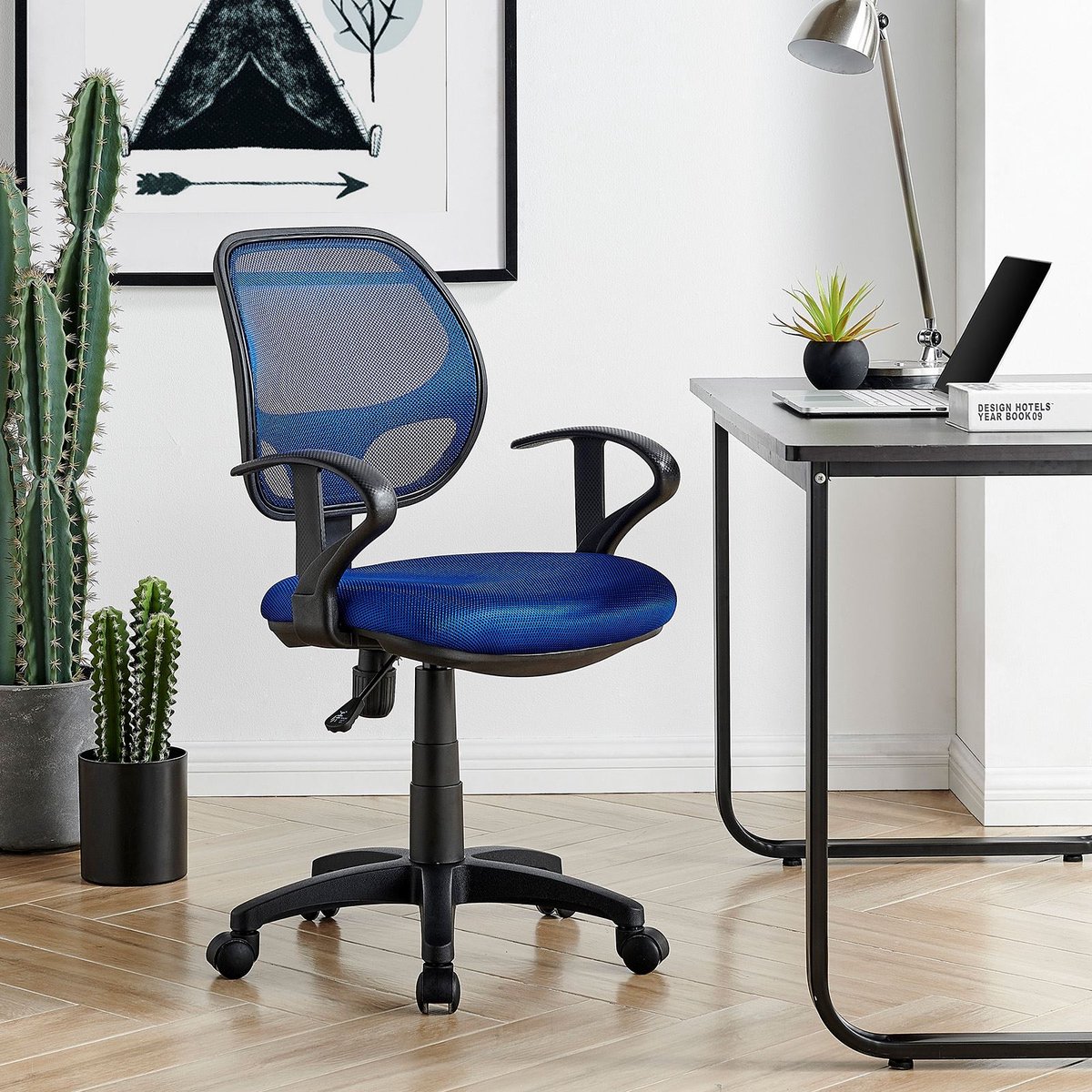 COOL bureaustoel in blauw, comfortabele bekleding, ademende netbespanning, 5 dubbele wielen
