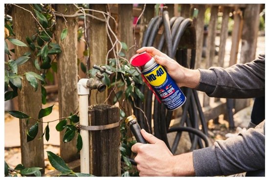 WD40® Kruipolie - Maakt vastzittende onderdelen los - Beschermt metalen oppervlakten - Verwijdert olie, vuil & vet - Siliconenvrij - Smart Straw - 400 ml — afbeelding 3
