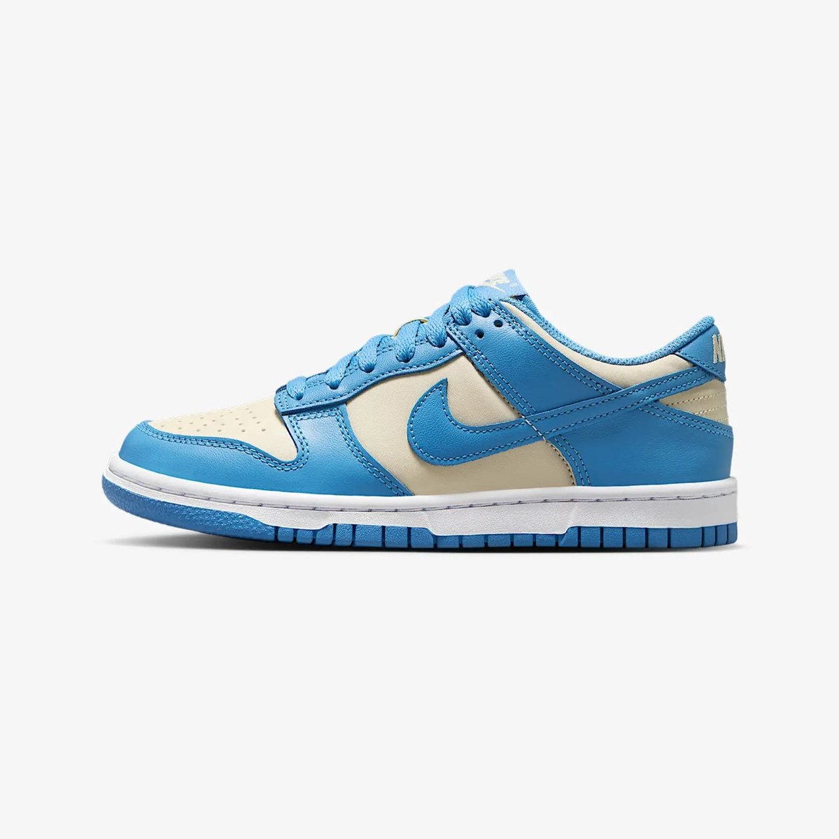 Nike Dunk Low Sneakers Unisex Beyond Beach Roze