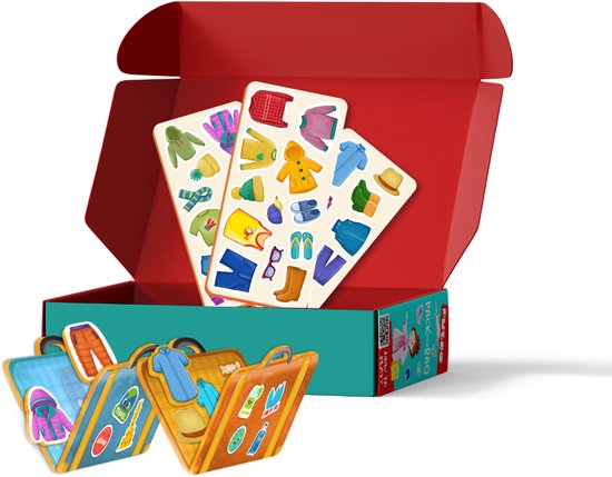 Open rode doos met kledingkaarten en koffers met vakantie-attributen.