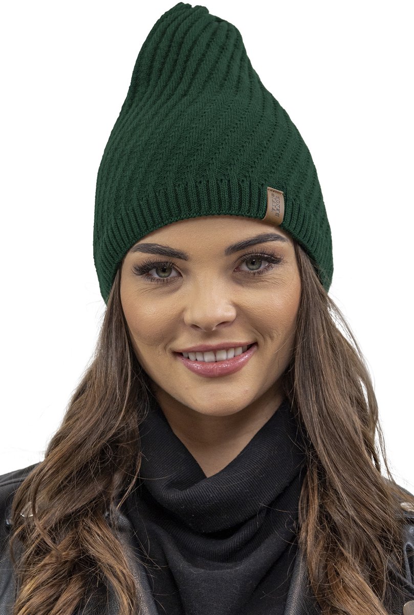 Vivisence Dames Wintermuts - Verlengd model met sierlijk breisel van warme garen - Zacht en behaaglijk draaggevoel met comfortabele pasvorm die beschermt en verwarmt tijdens koude winterdagen in de stad en onderweg - Groen