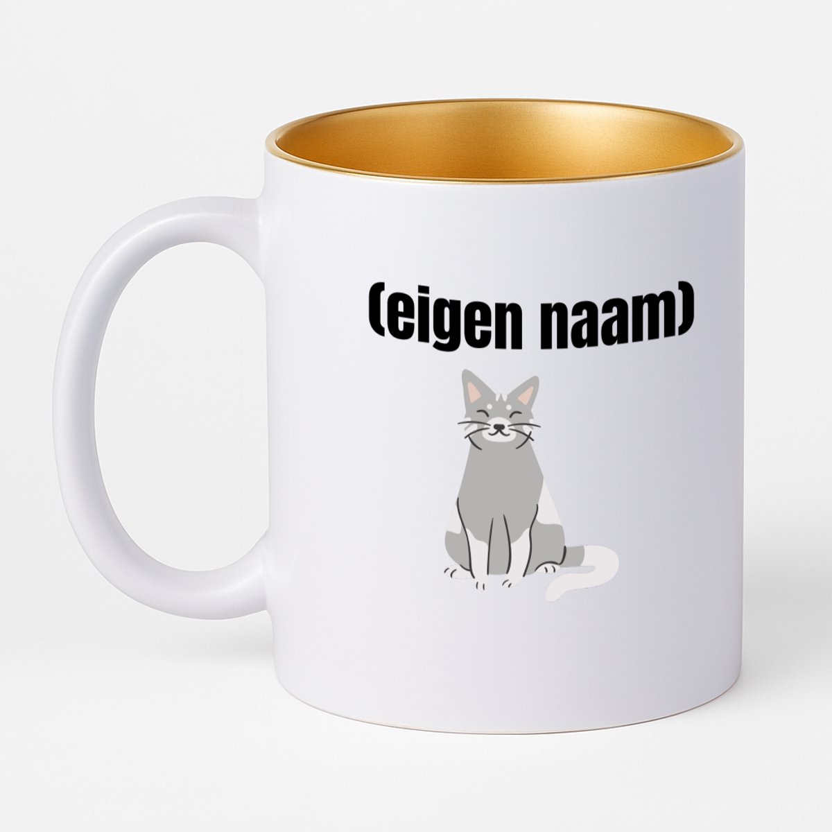 Hacebo® - kat met eigen naam koffiebeker met goud kleurige binnenkant - Katten - katten liefhebbers - thee mok - koffie beker - iemand die houdt van katten - verjaardag - cadeau - kado - koffiemok - 330 ML