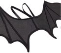 Zwarte vleermuisvleugels met decoratieve bies en elastische bandjes.