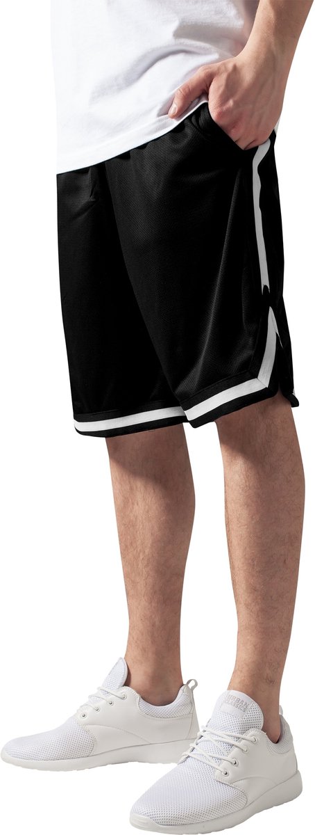 Urban Classics Stripes Mesh Heren Shorts – M Zwart