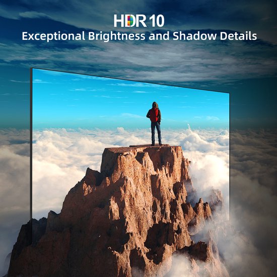 CHIQ TV met HDR 10. Een persoon staat op een rots in de wolken.