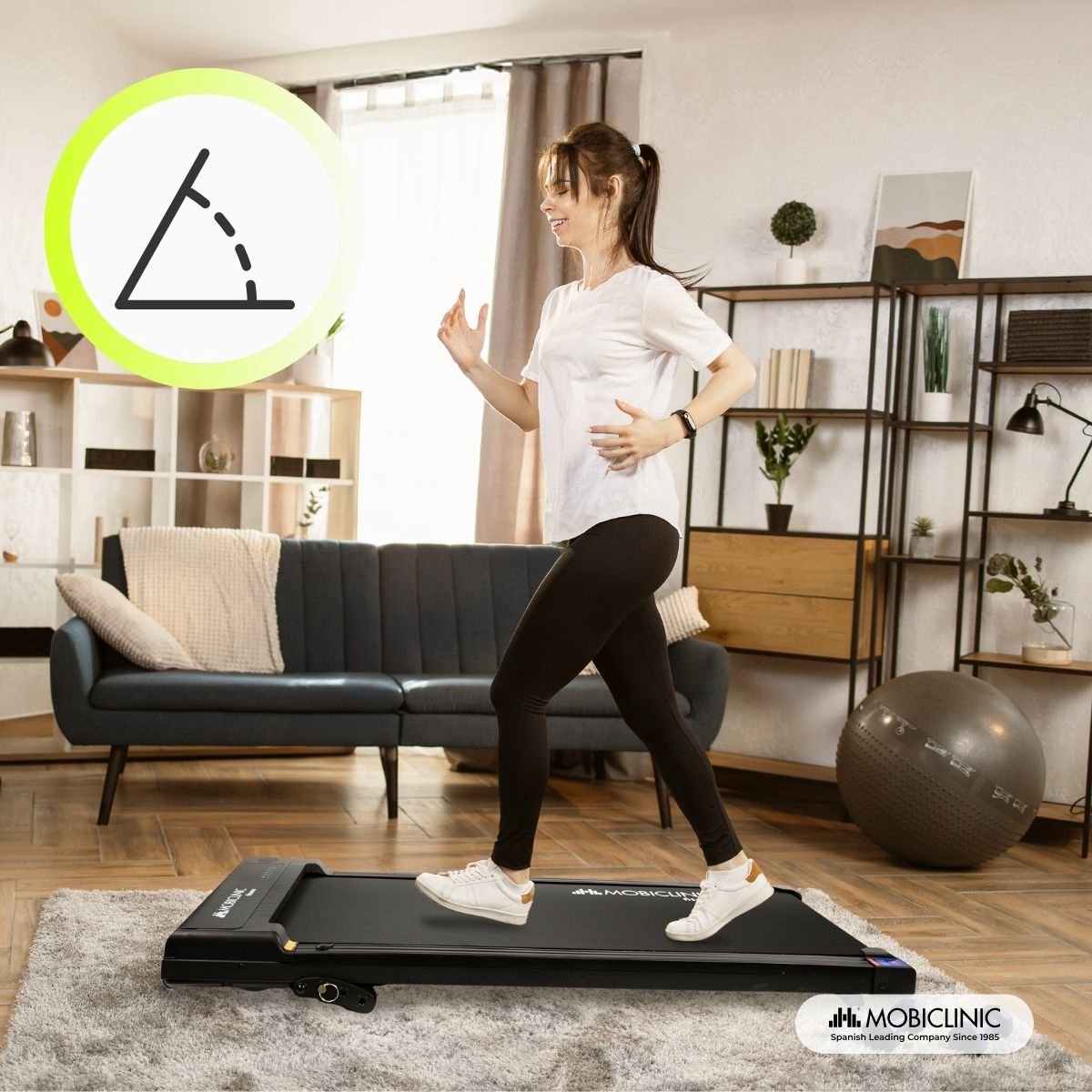 Afbeelding 3 van Mobiclinic Andy - Loopband - 8 km/u - 3 hellingsniveaus Eenvoudig te monteren - Afstandsbediening - Digitaal display - Zonder armleuningen - Zwart