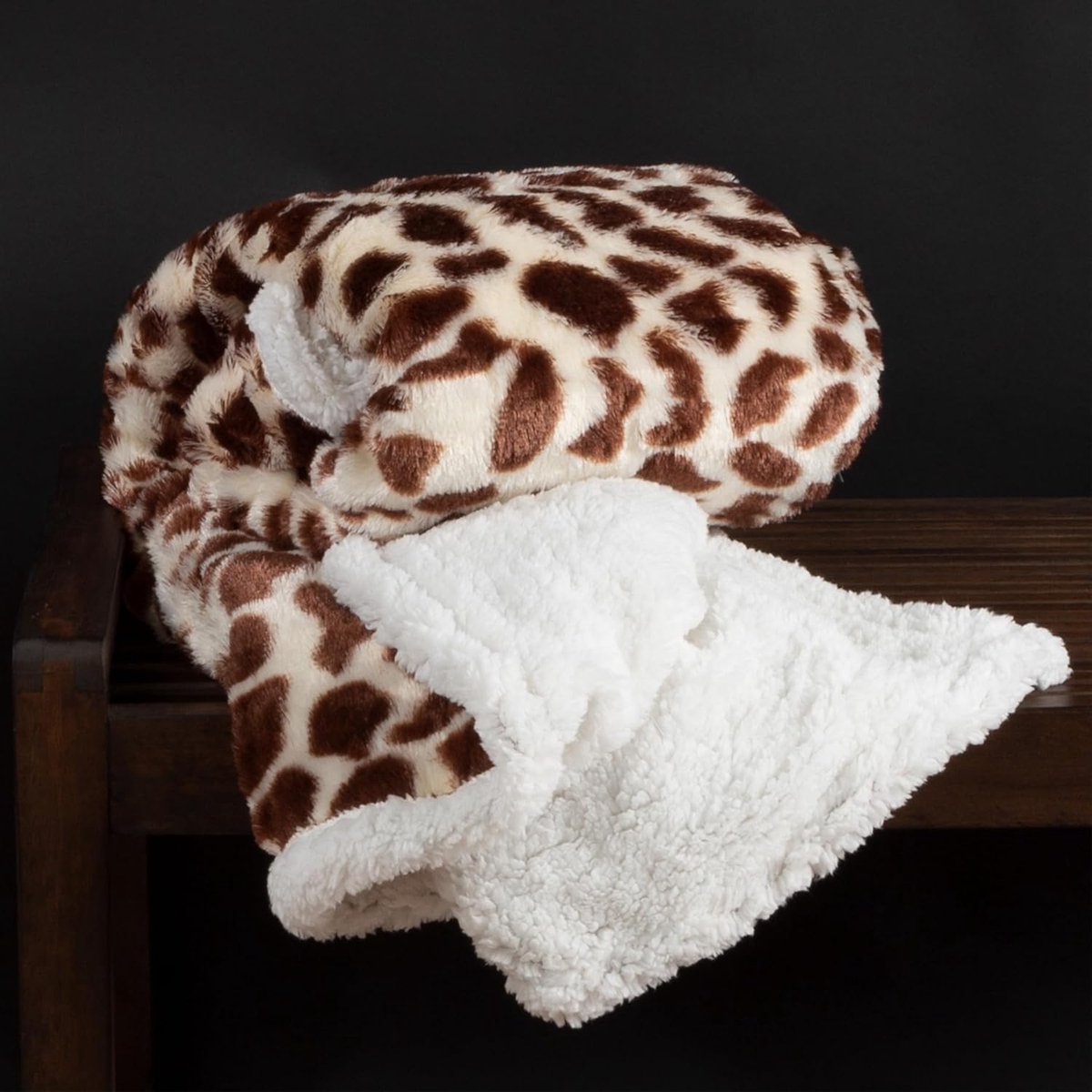 Famanu Sherpa Fleece Plaid 127 x 152 cm - Omkeerbaar & Machinewasbaar - Pluizige Deken voor Bank & Bed Bruin