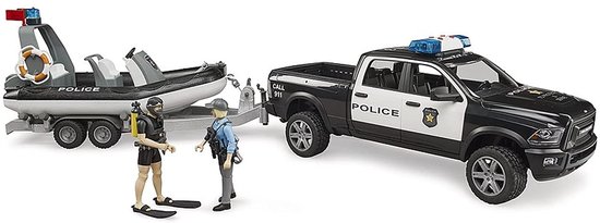 Bruder RAM 2500 politieauto met speedboot