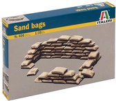 1:35 Italeri 406 Sandbags Plastic kit