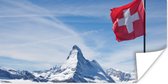 Poster Zwitserse Vlag bij Matterhorn in Zwitserland - 160x80 cm