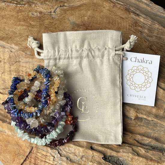 Set de 7 bracelets Chakra dans un sac cadeau durable