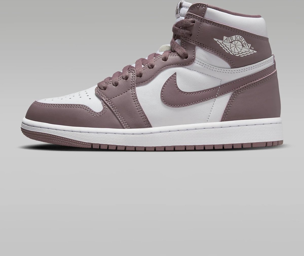 Nike Nike Air Jordan 1 High OG ‘Mauve’ Sneakers Unisex Wit