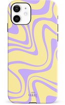 xoxo Wildhearts Sunny Side Up - Single Layer - Hard hoesje geschikt voor iPhone 11 case - Siliconen hoesje iPhone met golven print - Cover geschikt voor iPhone 11 beschermhoesje - geel / paars