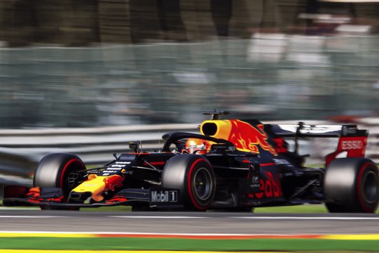 F1 Poster | Formule 1 | Verstappen | Sportauto Poster | Raceauto | Actiefoto | 51x71cm | Wanddecoratie | Muurposter | SFA | Geschikt om in te lijsten