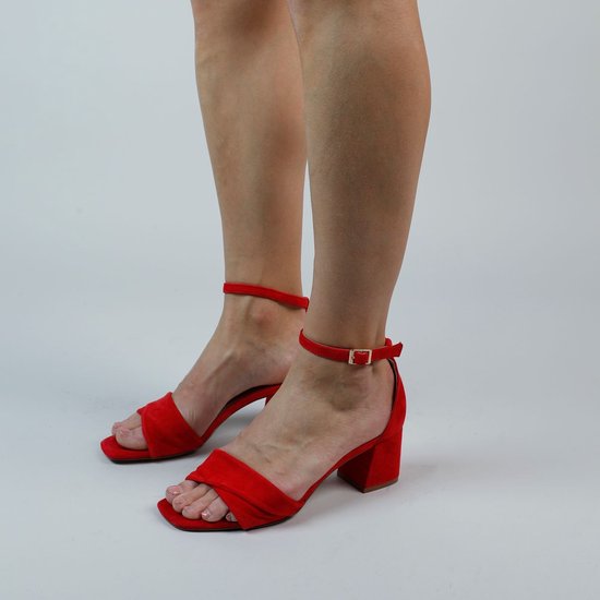 Manfield - Dames - Rode suède sandalen met hak - Maat 37