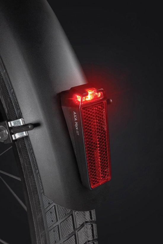 AXA Nyx Dynamo Achterlicht - LED Fietsverlichting - Steady Functie - Zijzichtverlichting - Spatbordmontage - 400 m Zichtbaarheid - Geïntegreerde Reflector - Rood van AXA — afbeelding 5
