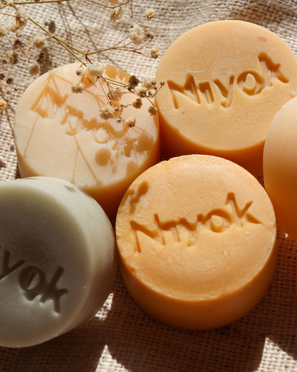 Niyok - Facewash bar – Moisturiser – Patchouli + Activated Charcoal – 80g