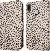 iMoshion Hoesje Geschikt voor Samsung Galaxy A20e Hoesje Met Pasjeshouder - iMoshion Design Bookcase smartphone - Meerkleurig / Black And White Dots