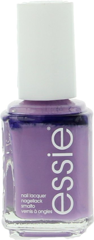 Essie nagellak in de kleur paars met een witte dop. Etiket met 'nail lacquer'.