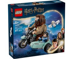 foto van LEGO Harry Potter™ Hagrid™ en Harry's rit op de motor magisch - 76443
