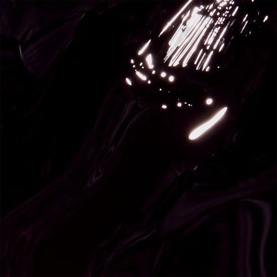 Abstracte weergave van donker glanzend product met reflecties van licht.