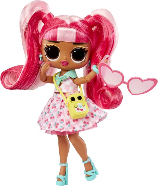 L.O.L. Surprise Tweens Core Modepop - Cherry B.B..