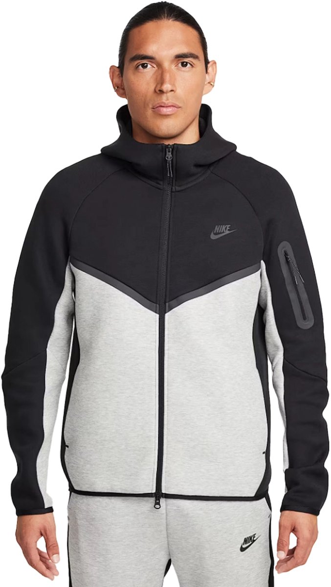 Nike tech fleece full-zip hoodie in de kleur . Zwart