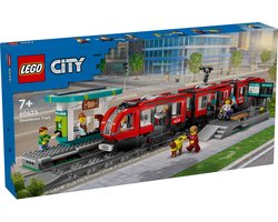 foto van LEGO City Stadstram en station - 60423