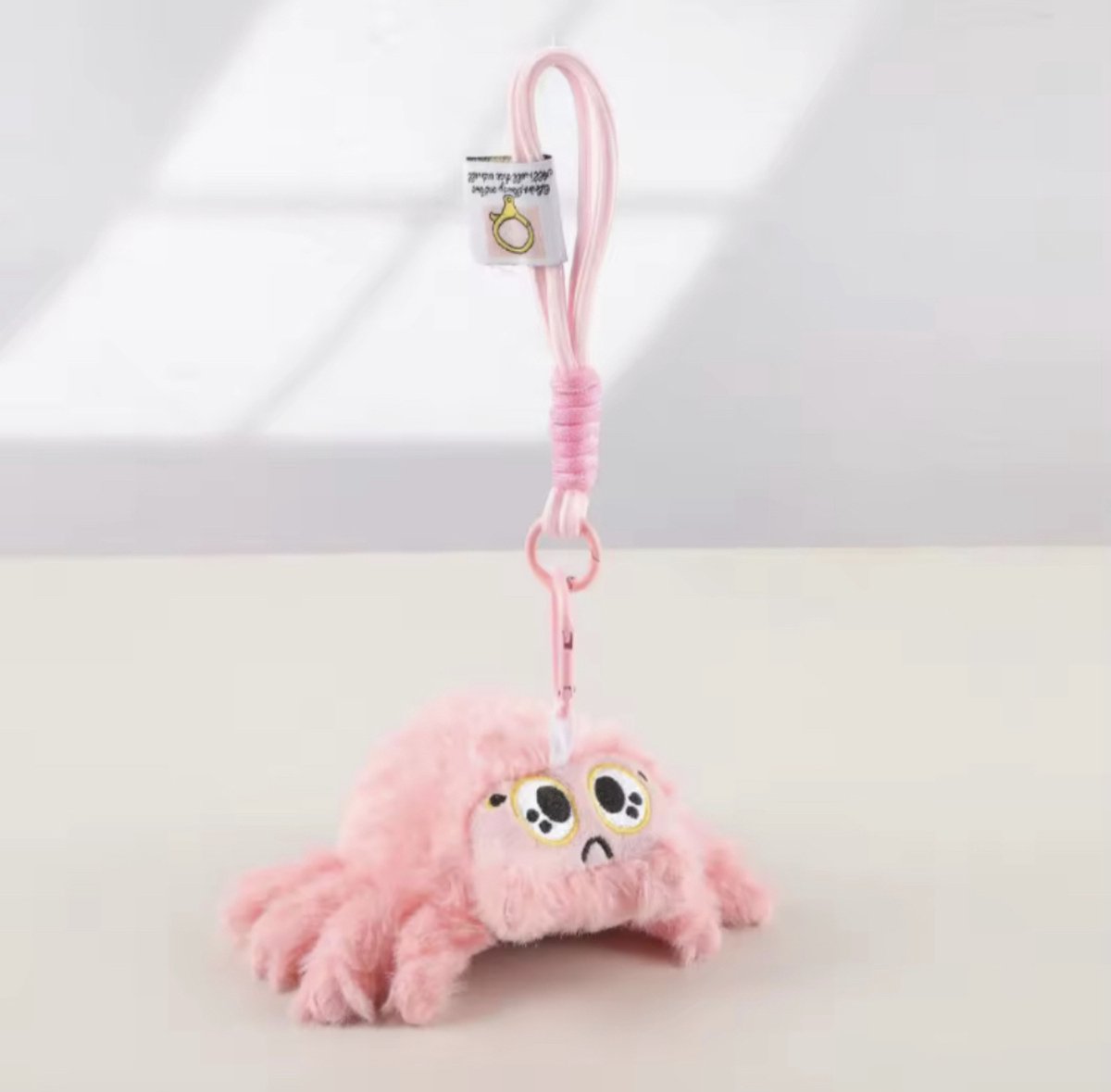 Creasowl® Kawaii Sleutelhanger Spin – Pluche 16 cm – Schattige Tassenhanger in Roze, Cute Knuffel Sleutelhanger – Kawaii Tas Hanger – Schattige Accessoire voor Jong en Oud
