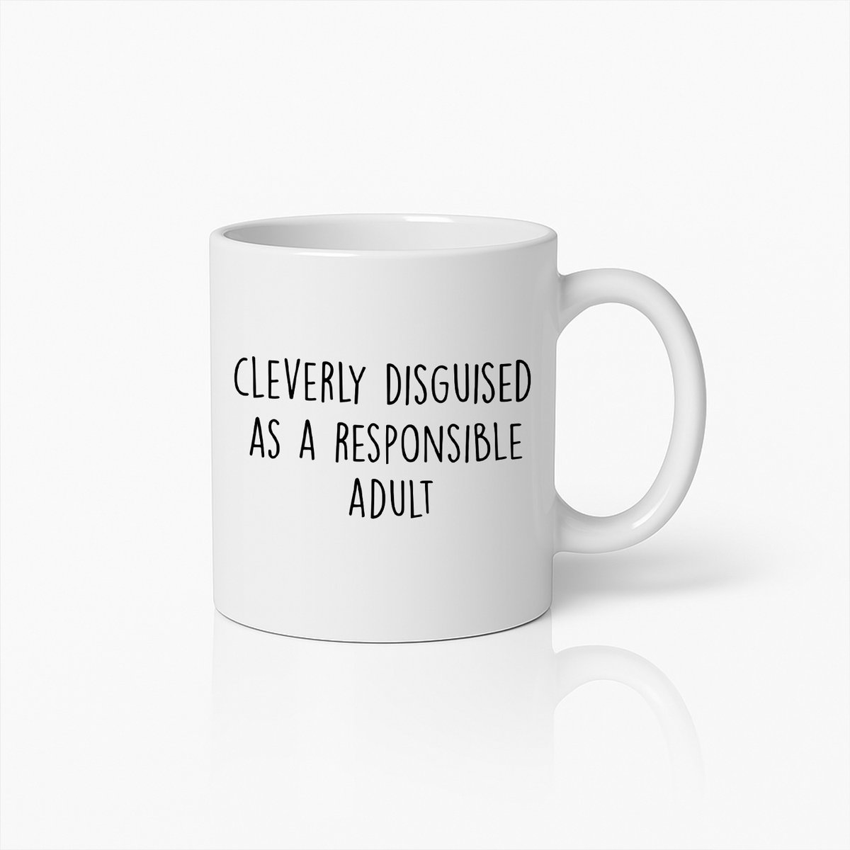 Geestige Mok 'Slim Vermomd als Verantwoordelijke Volwassene' – Grappige Koffiebeker Cadeau