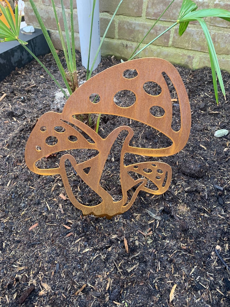 Metalen decoratie - De paddenstoel - tuindecoratie - Cortenstaal
