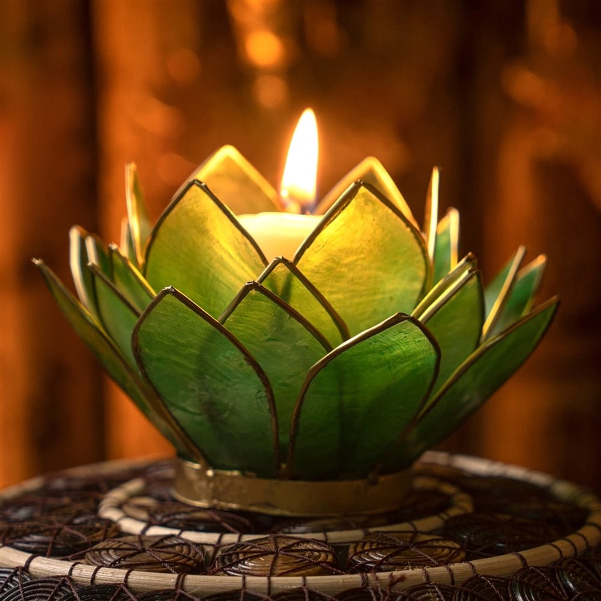 Lotus theelichtje Capiz schelp groen