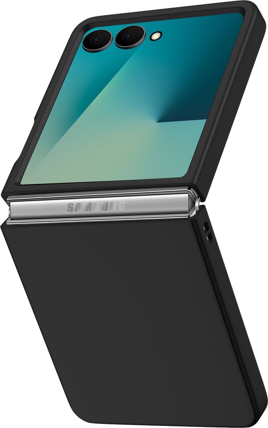 Zwart, schokbestendig ShieldCase telefoonhoesje voor Samsung Galaxy Z Flip 7, met zilverkleurige Samsung-logo op scharnier.
