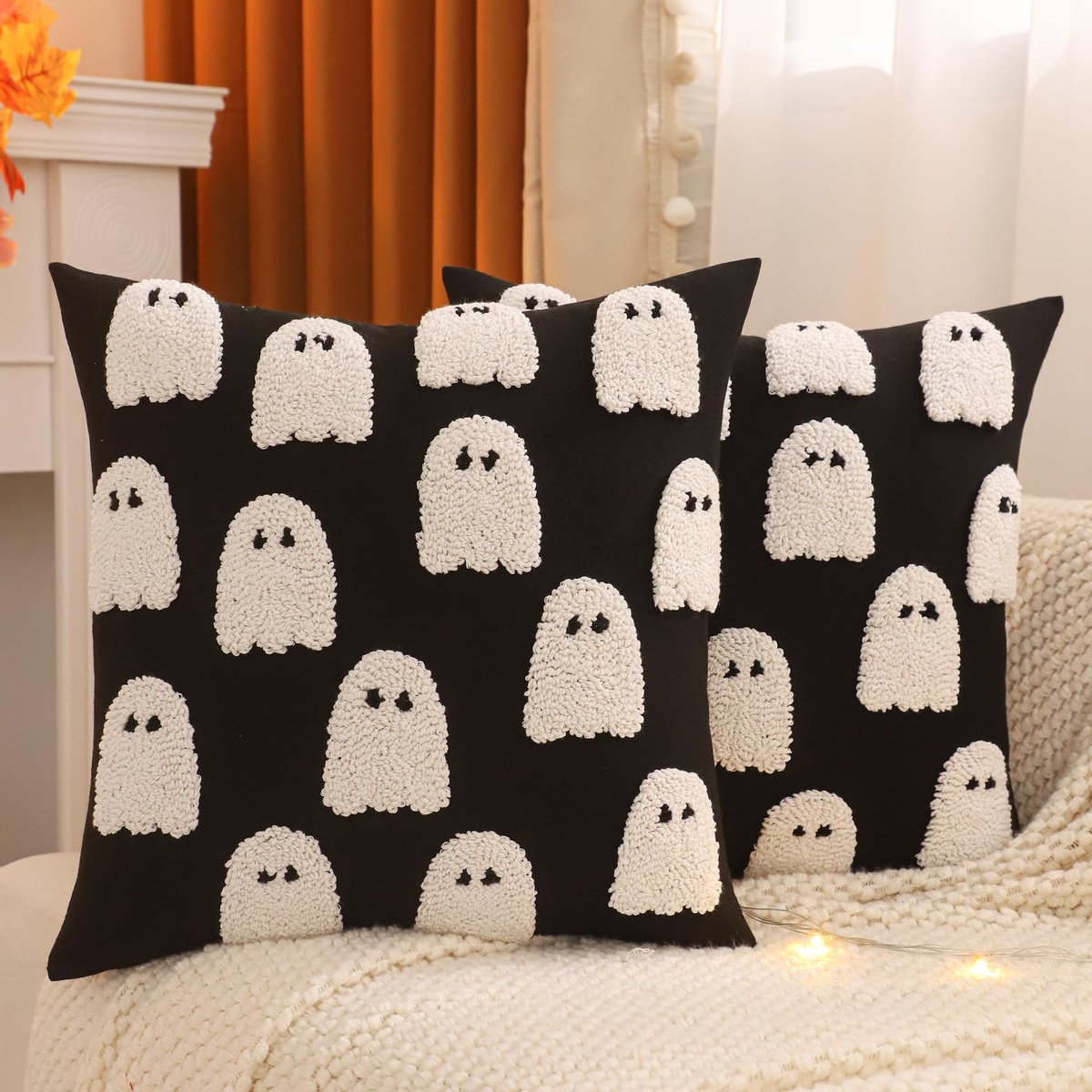 Ibenzoa Set van 2 Halloween Kussenslopen 45 x 45 cm met Grappige Getufte Spookdesign voor Herfstdecoratie Zwart - Wit