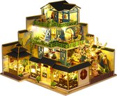 Premium Miniatuur XXL bouwpakket - Bouwpakket - Voor Volwassenen (14+) - Modelbouwpakket - DIY - Poppenhuis – incl. Led Licht, Muziek en bescherming - Place of Luck