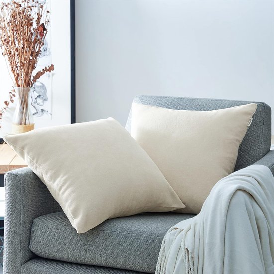 Housse de coussin 50 x 50 cm, blanc crème, lot de 2 taies d'oreiller décoratives en chenille moelleuses pour salon, housse de coussin décorative pour canapé, pour balcon, chambre d'enfant, literie