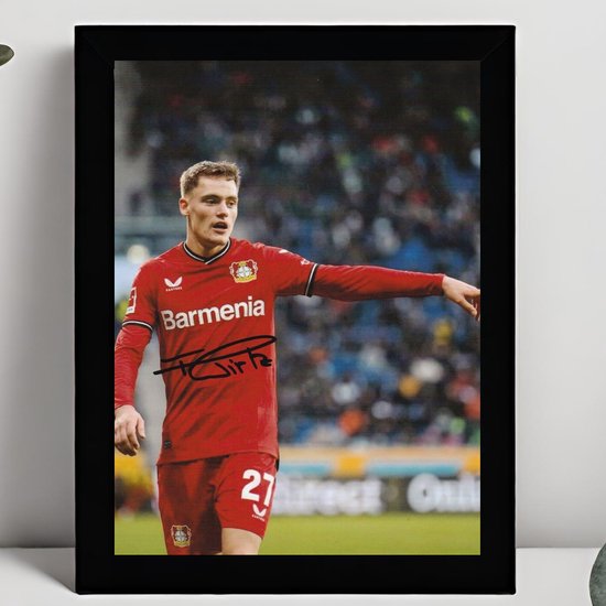 Florian Wirtz Ingelijste Handtekening – 15 x 10cm In Klassiek Zwart Frame – Gedrukte handtekening – Football - Voetbal - Bayer Leverkusen - Golden Ball - Die Mannschaft
