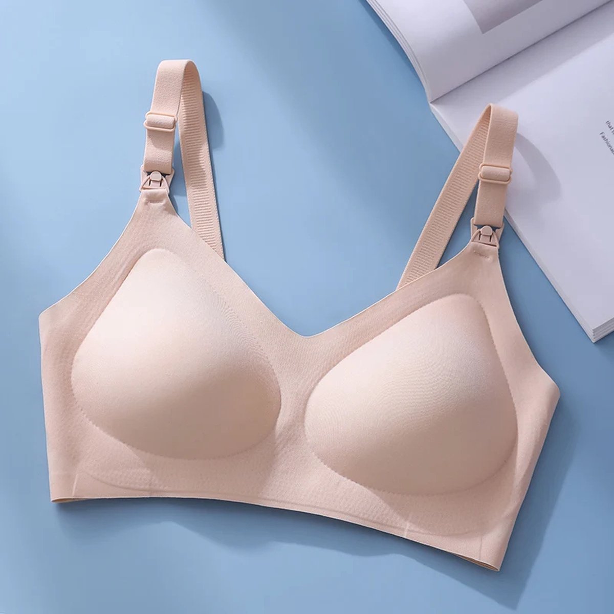 Wow Peach - Seamless Voedings BH - Padded Beha - Zonder Beugel - Naadloos - Borstvoeding - Nursing - Mama - Comfort - Zacht - Ademend - Kleur: Nude - Maat: Medium