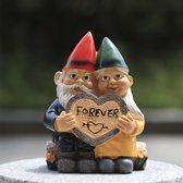 Gnomes romantiques avec cœur « Forever » – Charmante Décoration de jardin– Figurine de jardin en résine 10 x 6,5 x 13,5 cm.