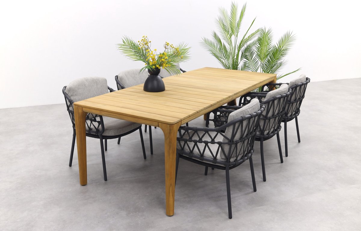 4 Seasons Calpi tuinset in antraciet met Liam stoelen.