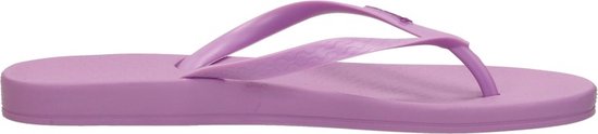 Lichtpaarse Ipanema slipper met golvend patroon, van de zijkant gezien.