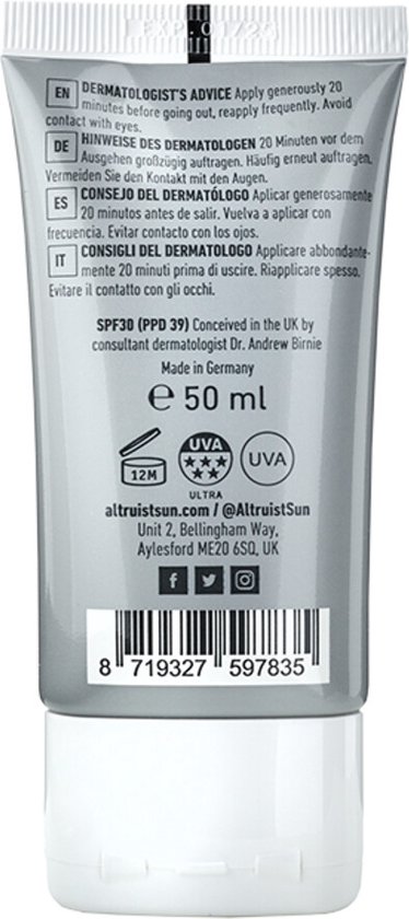 Achterkant van de tube Altruist Face Fluid SPF 30. Met ingrediënten, instructies en barcode.