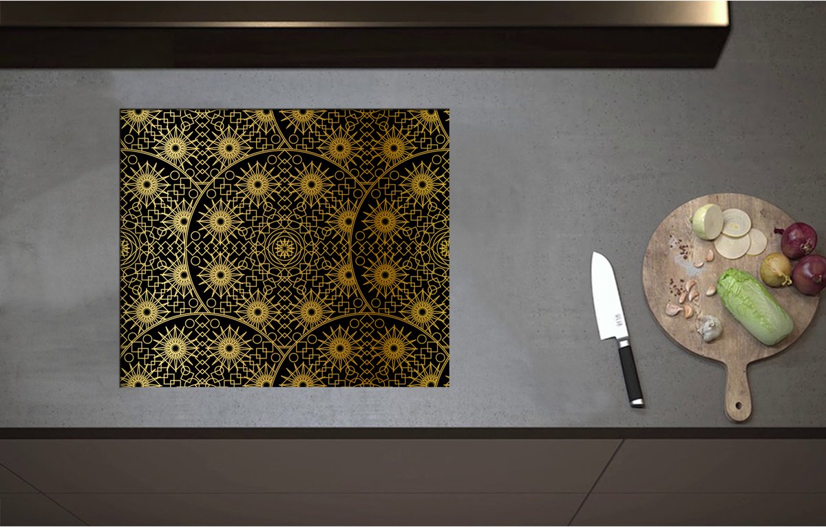 Inductieplaat Beschermer - Borden met Gouden Geometrische Print - 60x51 cm - 2 mm Dik - Inductie Beschermer - Bescherming Inductiekookplaat - Kookplaat Beschermer van Wit Vinyl