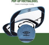 Umbro Pop Up Voetbaldoel - Voetbalgoal 110 x 78 x 78 cm - Voetbal Goal Opvouwbaar met Reistas - Makkelijk Opbergen en Meenemen - Voetbal Training Doel voor Kinderen - Kunststof - Blauw/ Zwart