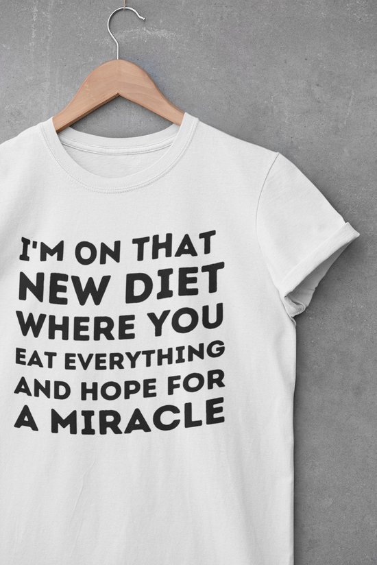 Shirt - I’m on that new diet - Wurban Wear | Grappig shirt | Leuk cadeau | Unisex tshirt | Dieet | Afvallen | Meme shirt | Dirty shirt | Wit